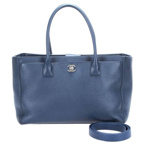 chanel cerf tote 2015 colors|Chanel caviar cerf tote.